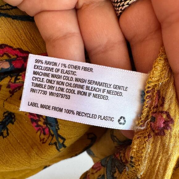 Knox Rose Textured Floral Top Yellow Blue Deep V-Neck Smocked Short Sleeve Sz 2X - Picture 5 of 6